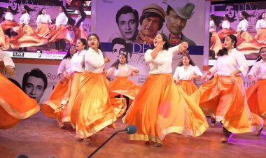 जयपुर देव फेस्टिवल में देव दीवानो ने जमकर लगायें ठुमके