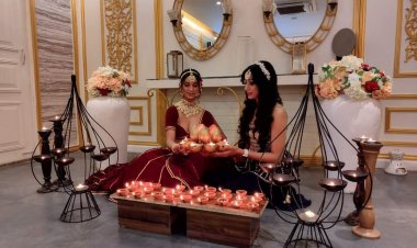 मॉडल्स का दिखा ग्लैमरस लुक