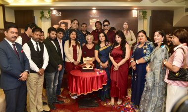 नेशनल ग्लोरियस अवॉर्ड 2022 की ट्रॉफी और पोस्टर लॉन्च हुई