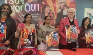 डॉ. गौरव जैन और दीपशिखा जैन की आवाज़ में अस्सी के दशक के गानों का मैशअप जारी