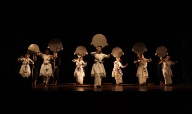 महोत्सव के पांचवें दिन नाटक नेक चोर और अग्निपरीक्षा का मंचन