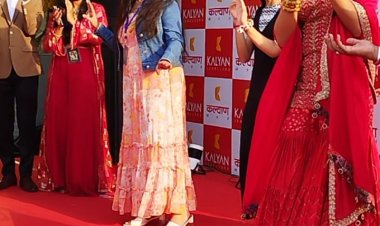 रश्मिका ने अपने फेमस सॉन्ग सामी सामी के हुक स्टेप्स पर किया डांस