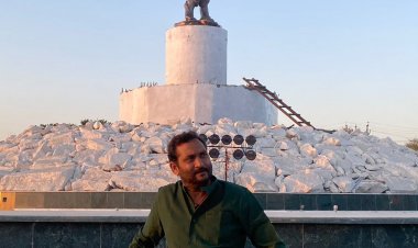 sculptor Rajendra Prajapati: जयपुर के मूूर्तिकार राजेन्द्र प्रजापति की बनाई गन मेटल की अनूठी प्रतिमा नाथद्वारा में स्थापित