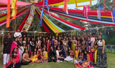 Ellen College of Design: डिजाइनर स्टूडेंट्स ने डांडिया नाइट में जमकर मस्ती की