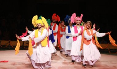 26th Lokrang Mahotsav: राष्ट्रीय लोक नृत्य समारोह में 8 राज्यों की 9 लोक विधाएं हुई प्रस्तुत