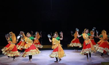 Lokrang Mahotsav: लोकरंग लोक विधाओं की मनमोहक प्रस्तुतियों से सज़ा