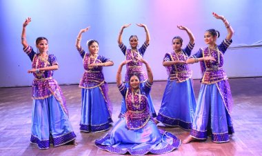Annual Day Program: ताल में कथक के विविध रंग देख दर्शक मंत्र मुग्ध