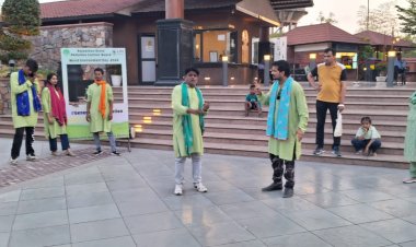 Street play: नुक्कड़ नाटक पर्यावरण की रक्षा से जनता में दिया प्रदूषण को रोकने का संदेश
