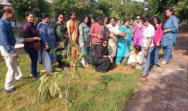 Women painters: शहर की महिला चित्रकारों का अनोखा प्रयास, पौधरोपण कर धरती के केनवास को हरा रंग देने का किया प्रयास