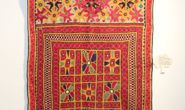 वेस्ट मटीरियल से बने आर्टवर्क सभी का ध्यान अपनी ओर खींच रहे हैं