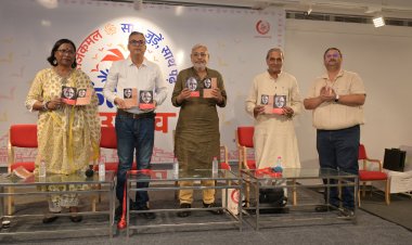 Rajkamal Book Festival: नाटक करना एक क्रांतिकारी काम है : हृषीकेश सुलभ