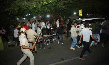 मशहूर पंजाबी सिंगर के लाइव म्यूजिकल कॉन्सर्ट में पुलिस को करना पड़ा हल्का बल प्रयोग