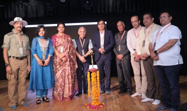 10th Jaipur Photojournalism Seminar: इमेजिन फोटोजर्नलिस्ट सोसाइटी ने आरआईसी में आयोजित किया 10वां जयपुर फोटो जर्नलिज्म सेमिनार