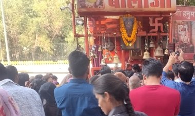 hanuman temple: शहर के हनुमान मंदिरों में भक्तों का जमावड़ा