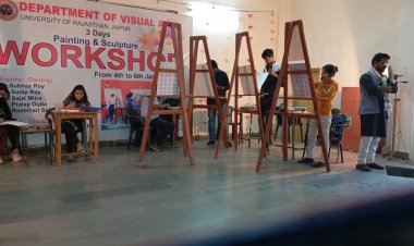 देश के नामी चित्रकारों के सानिध्य में चित्रकला के छात्र रच रहे हैं चित्र आकृतियाँ