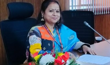 डॉ. रेणु शाही द्वारा राष्ट्रीय संगोष्ठी में शोध-पत्र का वाचन