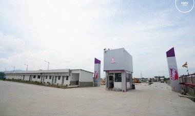 गुवाहाटी में रिलायंस के नए कैंपा और बेवरेज बॉटलिंग प्लांट का उद्घाटन