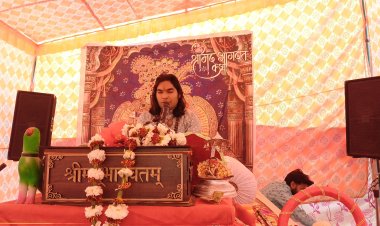 मंदिर जाएं तो भगवान से बात करें- रामशरण महाराज