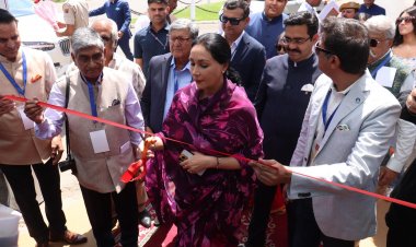 26वीं विंटेज और क्लासिक कार एग्जीबिशन एंड ड्राइव शुरु