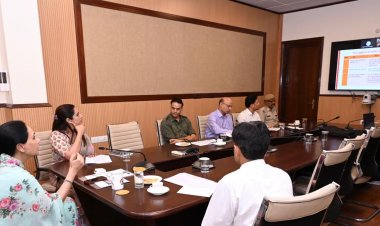 उपमुख्यमंत्री दिया कुमारी ने कहा, राजस्थान में पर्यटक फ्रेंडली और सुरक्षित वातावरण निर्माण के लिए पुलिस पर्यटकों से संवेदनशील होकर करें व्यवहार