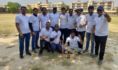 मीडिया 11 ने पुरातत्व एवं संग्रहालय विभाग की टीम को 5 विकेट से हराया