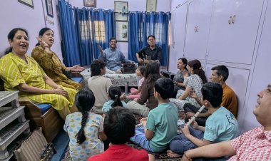 आओ झूमे गाएं में हुईं सुरों की साधना