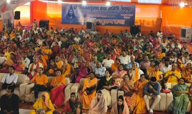 श्री शिव महापुराण कथा के पांचवें दिन पार्वती की विदाई, गंगा अवतरण, समुद्र मंथन, अद्र्ध नारीश्वर, कार्तिकेय जन्म और गणपति प्राकट्य की कथा का कराया श्रवण