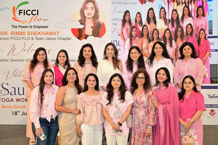 Arora emphasized the importance of using the right facial oils based on individual skin types