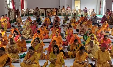 गुरु गीता पाठ के साथ गायत्री परिवार का गुरु पूर्णिमा महोत्सव शुरू