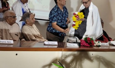 “अस्सी के आचार्य”: नंदकिशोर आचार्य का सादगी और साहित्य से सराबोर सम्मान समारोह