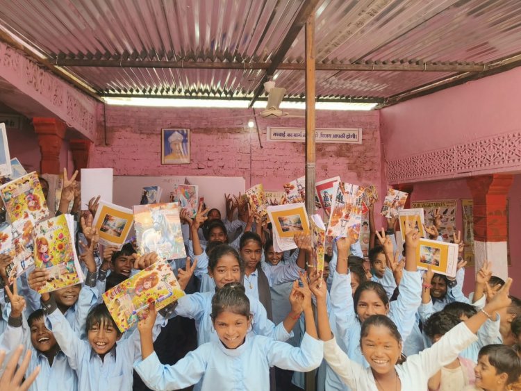 विद्यालय में फिर गूंजी बच्चों की हंसी, तिलक लगाकर हुआ स्वागत