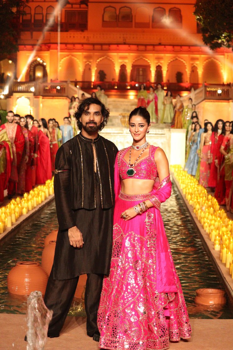 फैशन की दुनिया में 10 साल पूरे: पुनीत बलाना का 'आमेर' कलेक्शन और फ्लैगशिप स्टोर लॉन्च