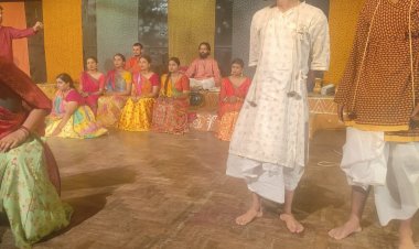 कथा-गायन शैली और लोकधुनों संग जीवंत हुआ "आसमान जोगी"