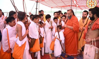 मोबाइल बैन, वेद अनिवार्य: राजस्थान के गुरुकुल में तैयार हो रही संस्कारवान Gen Z