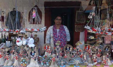 दीपावली की रौनक से सजा 28वां लोकरंग हस्तशिल्प मेला