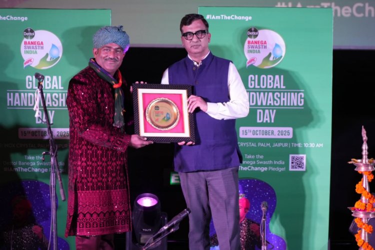 संगीत और स्वच्छता का संगम: उस्ताद रईस खान ने लोक धुनों से दिया स्वच्छ भारत का संदेश