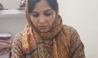 गांधी नगर थाने की सब इंस्पेक्टर 1.25 लाख की रिश्वत लेते ACB के हत्थे चढ़ी