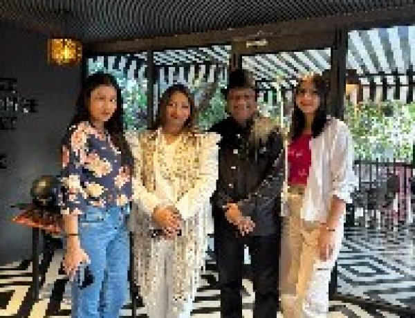 ब्रूज़ एंड ब्लूम कैफ़े में हुआ फ़्लेवर से भरपूर फ़ूड टेस्टिंग इवेंट