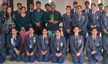 Fun Gamma Theatre Festival: फन–गामा नाट्योत्सव में ‘मुझसे मार्क्स मत पूछो’ की प्रभावशाली प्रस्तुति