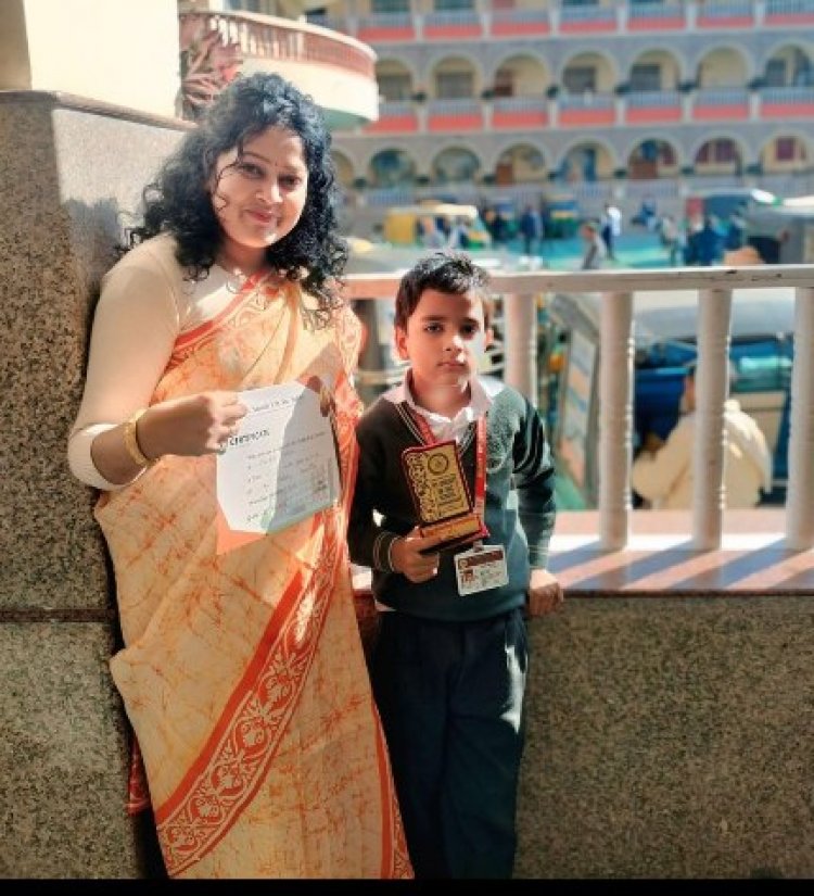 रचनात्मकता की उड़ान: संभित माथुर को क्ले मॉडलिंग में मिला सम्मान