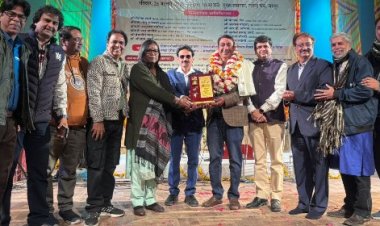 400 रंगकर्मियों की एकजुट हुंकार: रंगकर्म सम्मान समारोह में उठी सांस्कृतिक संस्थानों की बदहाली पर आवाज