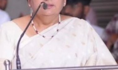 First Woman Deputy CM: महाराष्ट्र की राजनीति में नया अध्याय: सुनेत्रा पवार बनीं पहली महिला उपमुख्यमंत्री, भावुक माहौल में ली शपथ