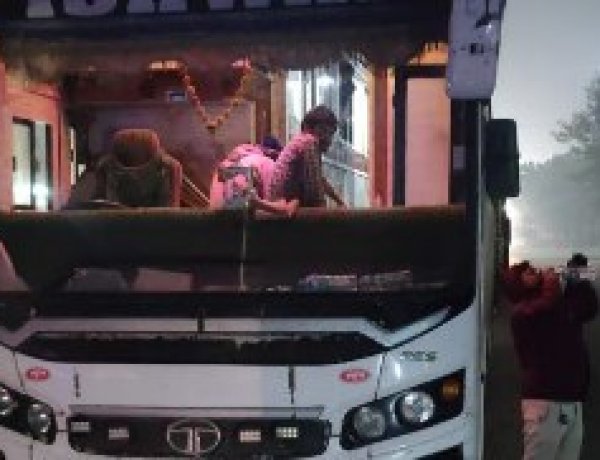 BusBodyCodeViolation: बस बॉडी कोड उल्लंघन पर आरटीओ प्रथम की कड़ी कार्रवाई, तीन ओवरहैंग बसें ज़ब्त