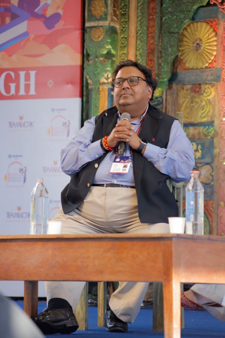 मृदंग और घटम की मधुर जुगलबंदी 