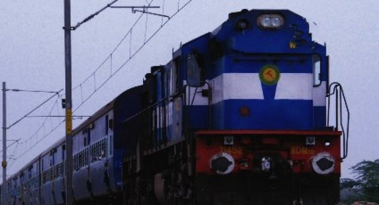 Chaitra Amavasya fair travel: चैत्र अमावस्या मेले में यात्रियों को राहत: बरेली–भुज एक्सप्रेस का लोदीपुर बिशनपुर में अस्थायी ठहराव, दो ट्रेनों के समय में भी बदलाव