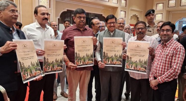 जयपुर टाइगर फेस्टिवल का काउंटडाउन शुरू: वन मंत्री संजय शर्मा ने किया पोस्टर लॉन्च, दिया हरियाली का संदेश