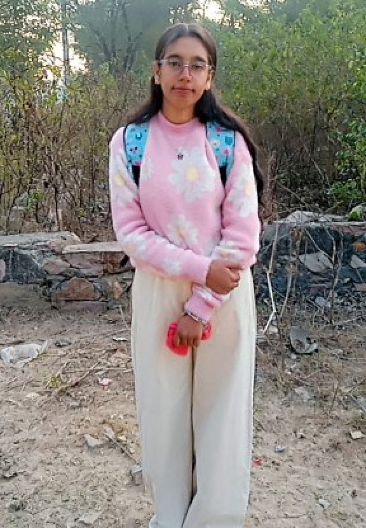 Excellence at 98.17%: Jahanvi Jha Excels in Rajasthan Board Class 10